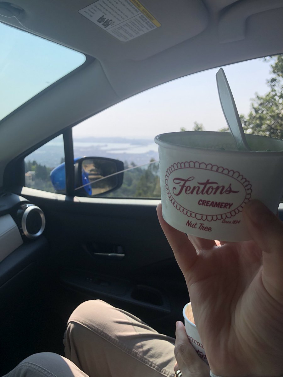 k8gadek's tweet photo. It’s been so long, but a wonderful tasty homecoming with the best view. #bayarea #fentons #iykyk https://t.co/k30ynvijxv