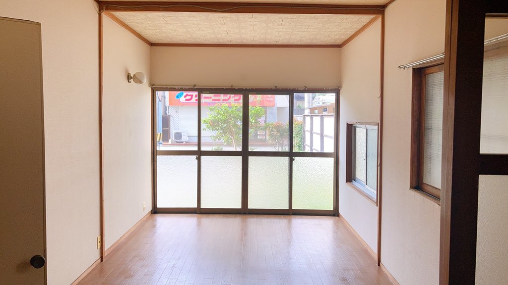 hatch857's tweet image. 物件見に行ってきた！窓とかかわいい😍間取りもおもしろくてワクワクする…✨
ただここ3年の定期借家な上駐車場としての募集だったよう。今オーナーさんに確認中🥺
どちらに転べど拠点作りたい‼️
#ハチチョク　#hatchlab