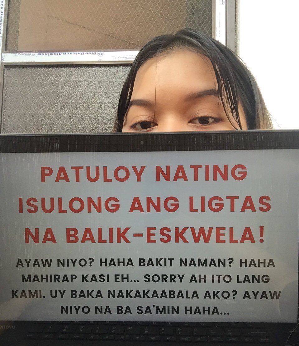 ABFEUSHS's tweet photo. Unang araw pa lang..... 🎶🤔

Unang araw pa lang, may panawagan na ang kabataang estudyante ng FEUHS! 

Mahigit isang taon nang nasa ilalim ng distance learning na moda ng edukasyon at litaw na litaw pa rin ang pagiging palpak at inepektibo nito para sa mga estudyante. https://t.co/u3Ey9zNsf0