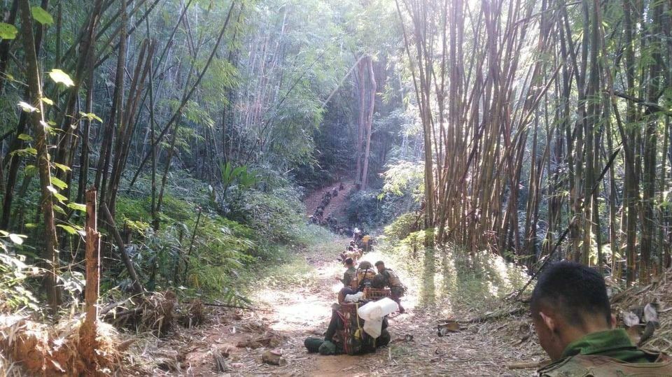 LwinMarAye14's tweet photo. #HumansAreNotShield
In #Hpapon district, SAC terrorists shot, abducted and tortured 3 women from Phopardae village on Aug 19, also used them as Human Shield. They opened heavy weapons and gunfire.
JUNTA USES ASEAN AS SHIELD
#WhatsHappeningInMyanmar
#Aug23Coup https://t.co/P9LYGYJE84