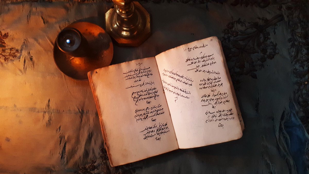 turkev's tweet photo. Müzemize çok kıymetli bir eser daha kazandırdık. 🥰
- 1829 tarihli bir el yazması. -
Öyle bir tarihe dokundu ki ellerimiz... Hamamizade İsmail Dede Efendi hayatta ve sanatının doruklarında o tarihlerde. El yazması bu mecmuanın içinde onun da bir güftesi mevcut. https://t.co/lu8c0Fiead