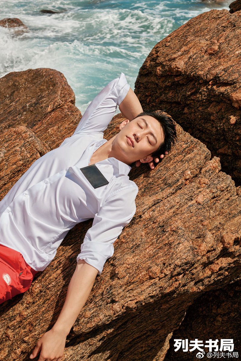 泽海鲸鱼》その1 夏が終わる前に。 cr.on pic #黄景瑜 #huangjingyu