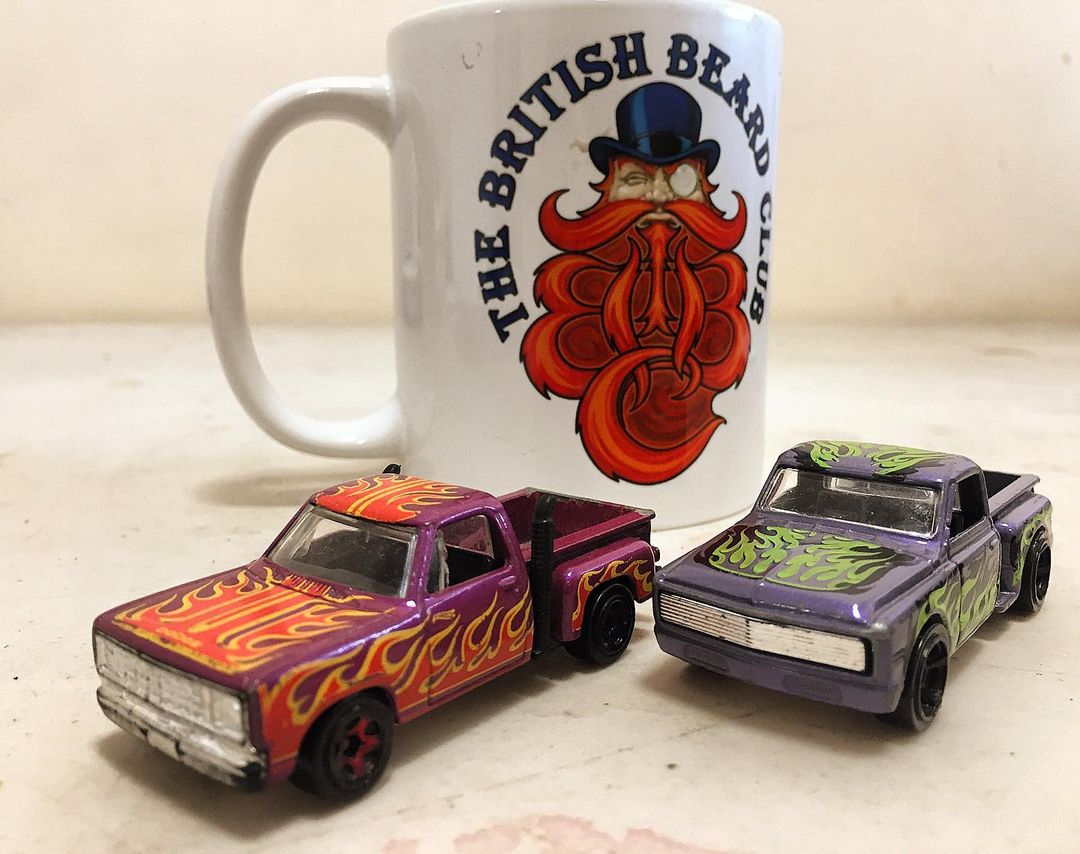 tbbclub's tweet photo. #MugshotMonday from West Yorkshire, Yorkshire! Yorkshire!

‘The time has come’,
The Bobrus said,
‘To talk of many things.
Of Cars and Mugs and Tea Leaves,
and Hot Wheels, Stuff and Things.
And why the Tea is boiling hot
And whether trucks have wings.’ https://t.co/zcheri4epo