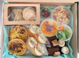 chatrxp's tweet photo. Spring Day 2021 - Get your team to spring back😉 - https://t.co/gI8rtxNo7b

We can help you to share that spring feeling, the time for new energy and new beginnings - treat your team to an office picnic or a picnic box delivered to their home. https://t.co/CcB5jyhjIY