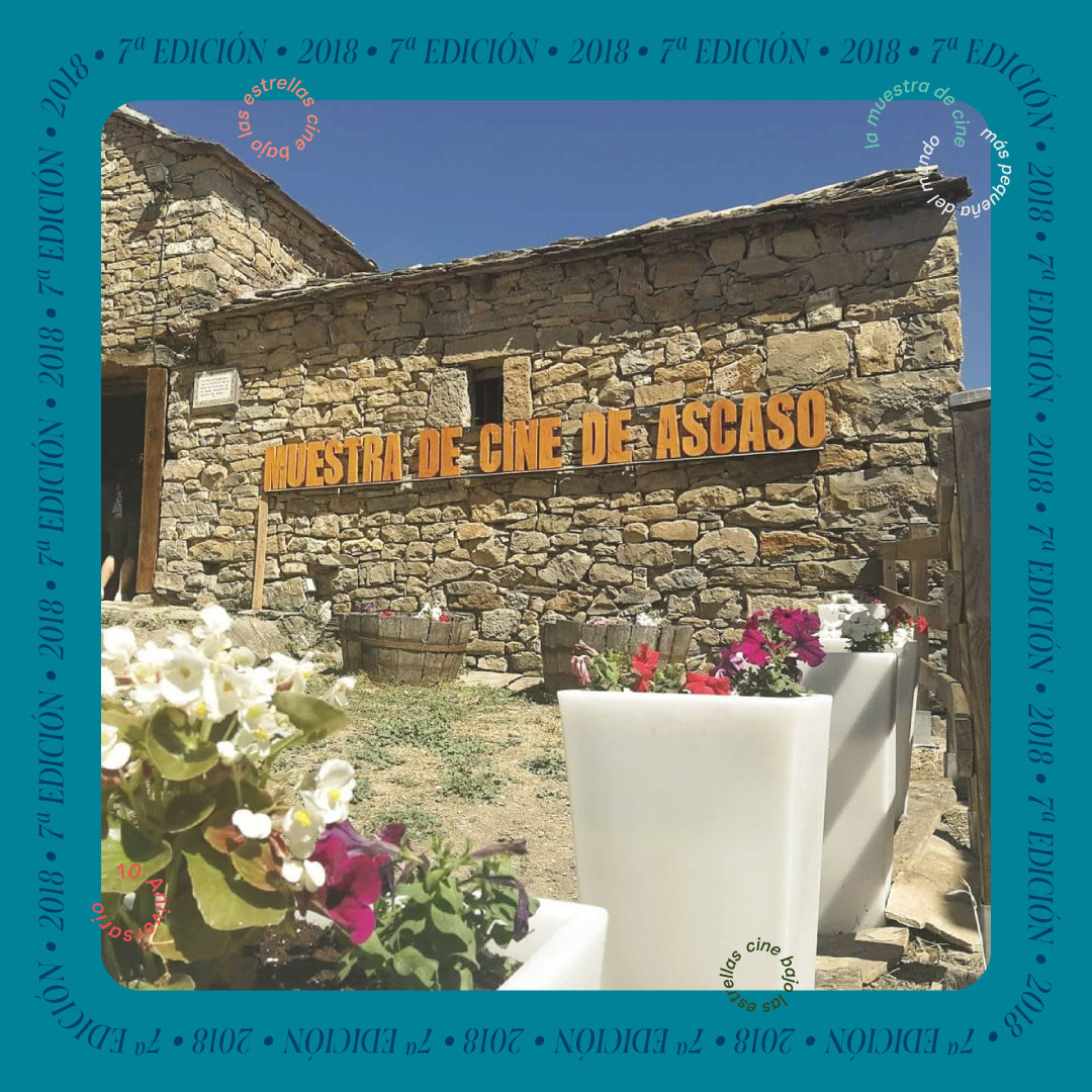 CineAscaso's tweet photo. CINE MÁS ARTESANO Y DE AUTOR (2018): La muestra de cine de Ascaso ha ido ganando protagonismo dentro del mundo de los film festival y ha dado vida al pueblo, organizando además otras actividades como la comida y verbena populares. #cineascaso #cineautor #cineartesano #cinepirineo https://t.co/9a5LpLrvZd