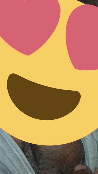 Dick rating $5 $7 with a nude pic Rated a 8 outta 10 https://t.co/hxZCinwHFQ