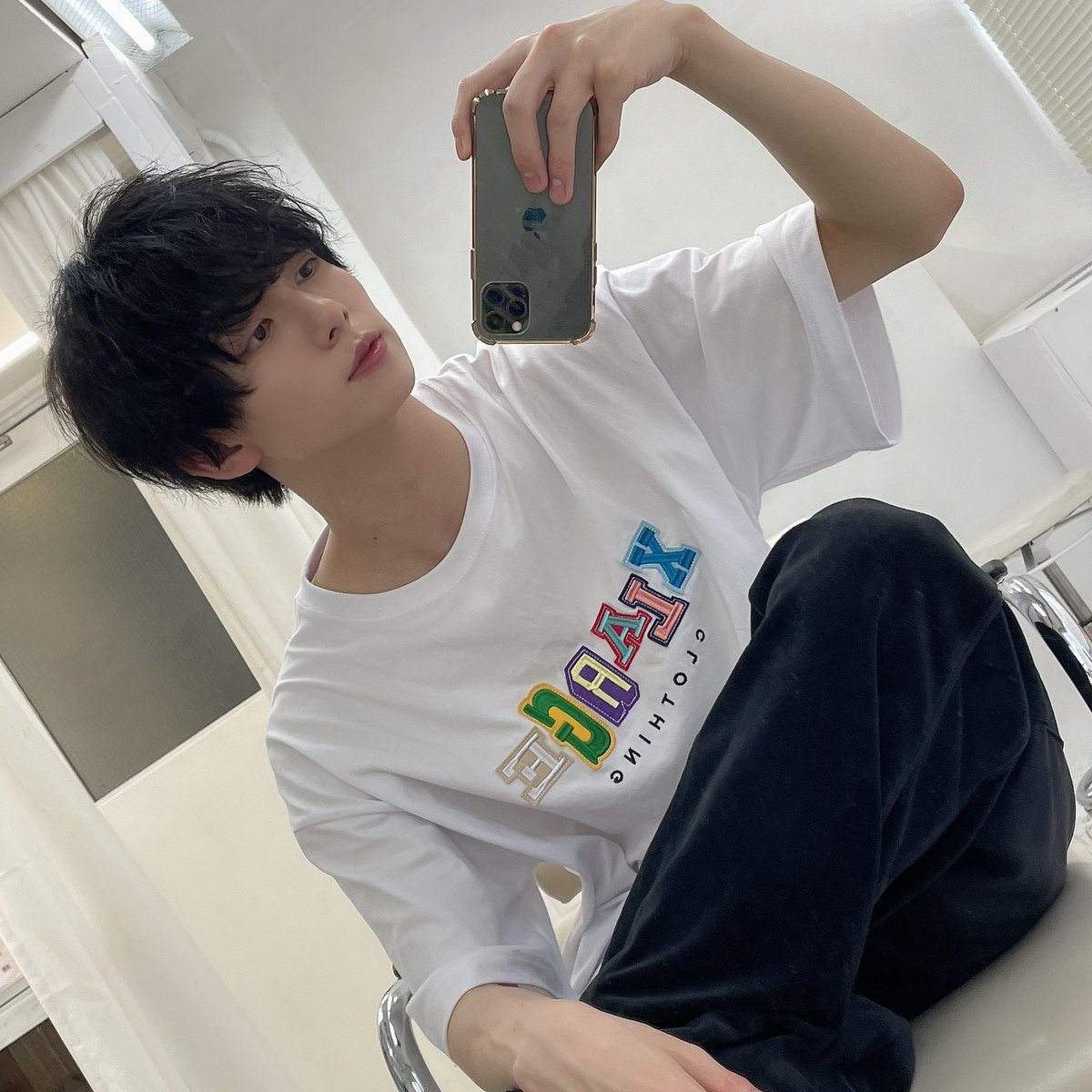 襟足ちょっと伸びてきた👱 黒髪やっぱり落ち着くんよね！！