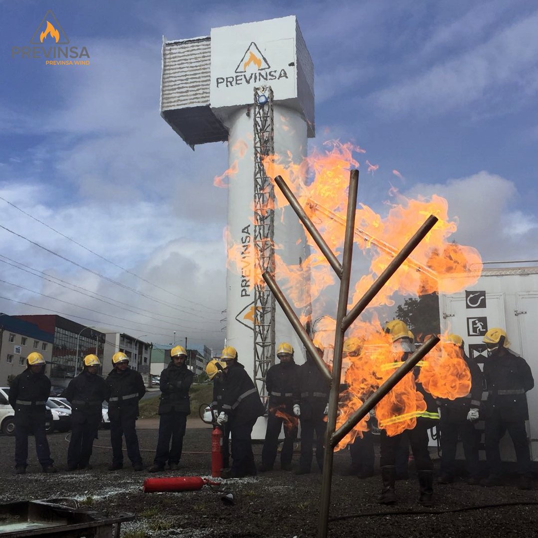 GrupoPrevinsa's tweet image. Unidades Móviles Formación contamos actualmente con + d 10 vehículos operativos especialmente diseñados para la impartición formación en emergencias incendios espacios confinados emergencias químicas etc 🚒🚛🧯
#Formación 👩‍🚒 👨‍🚒 #UnidadesMóvilesDeFormación previnsa.com/unidades-movil…