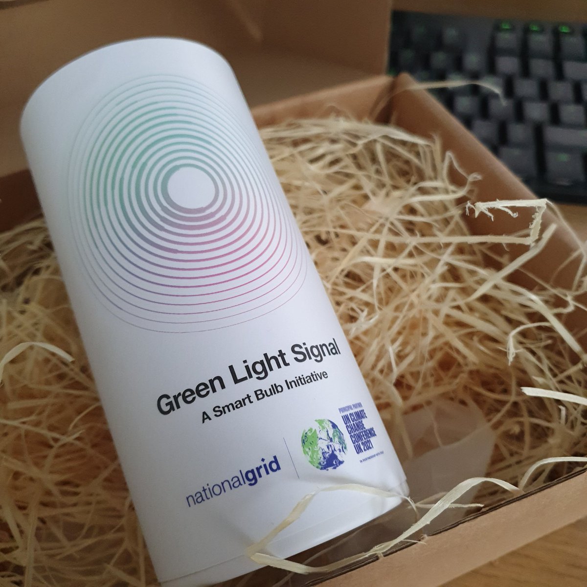 kitdixon1's tweet photo. Received my #GreenLightSignal this morning - it will serve as an ever present reminder for both when I should put my washing on, and penalty heartbreak. Cheers @NationalGridESO! https://t.co/HiOVujuJHi