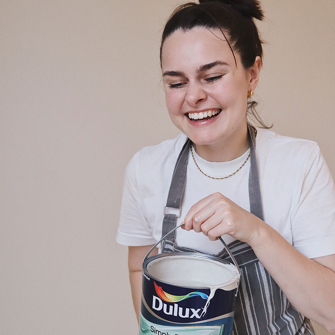 duluxuk's tweet photo. We adore the gorgeous split wall technique Lucy. She went for Egyptian Cotton and Tranquil Dawn to create a beautiful feature wall – in just one coat!
Full story https://t.co/QMMNnFJHKl
📸: https://t.co/QSaqSxCPLw
🎨:#EgyptianCotton #TranquilDawn #SimplyRefresh https://t.co/E43MverDfo