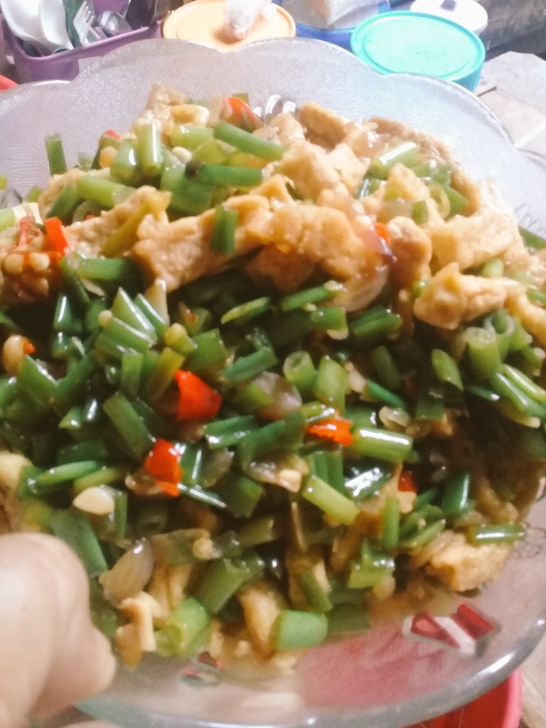 SriAni65044843's tweet photo. Nikmati hidup apa adanya...orasah muluk muluk....ngeneiki wae aku wes bahagia...... https://t.co/SIC7vpHASp
