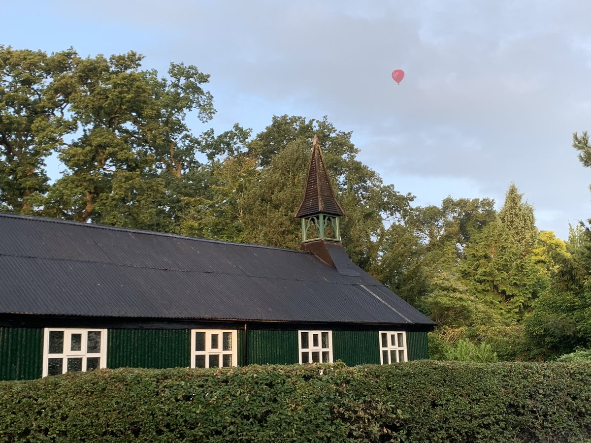 CalvinMarketing's tweet photo. The @VirginBalloons are in #lowerwithington #cheshire this morning. Safe flight! https://t.co/wjG37wODSW