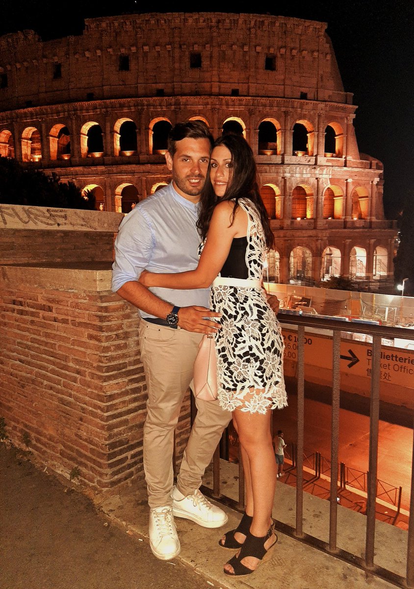GioLucaRusso1's tweet photo. #PicOfTheDay

#Roma

#Rome #Colosseo #Colosseum #LaCapitale #LaPiúBellaDItalia #ItSComingRome #IlBelPaese #TuttoIlMondoCiInvidia #Love  #UnMuseoACieloAperto #Twitter #IlColosseoDiSera #Sorrisoni #Photo #SoloBelleCose #Like #MagicaRoma #Attimi #Momenti #AllaFacciaDiChiCiVuoleMale https://t.co/Pmee4cCOdL