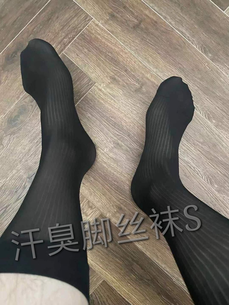 S55554851's tweet photo. 跪下舔 https://t.co/zNuVEyoko2