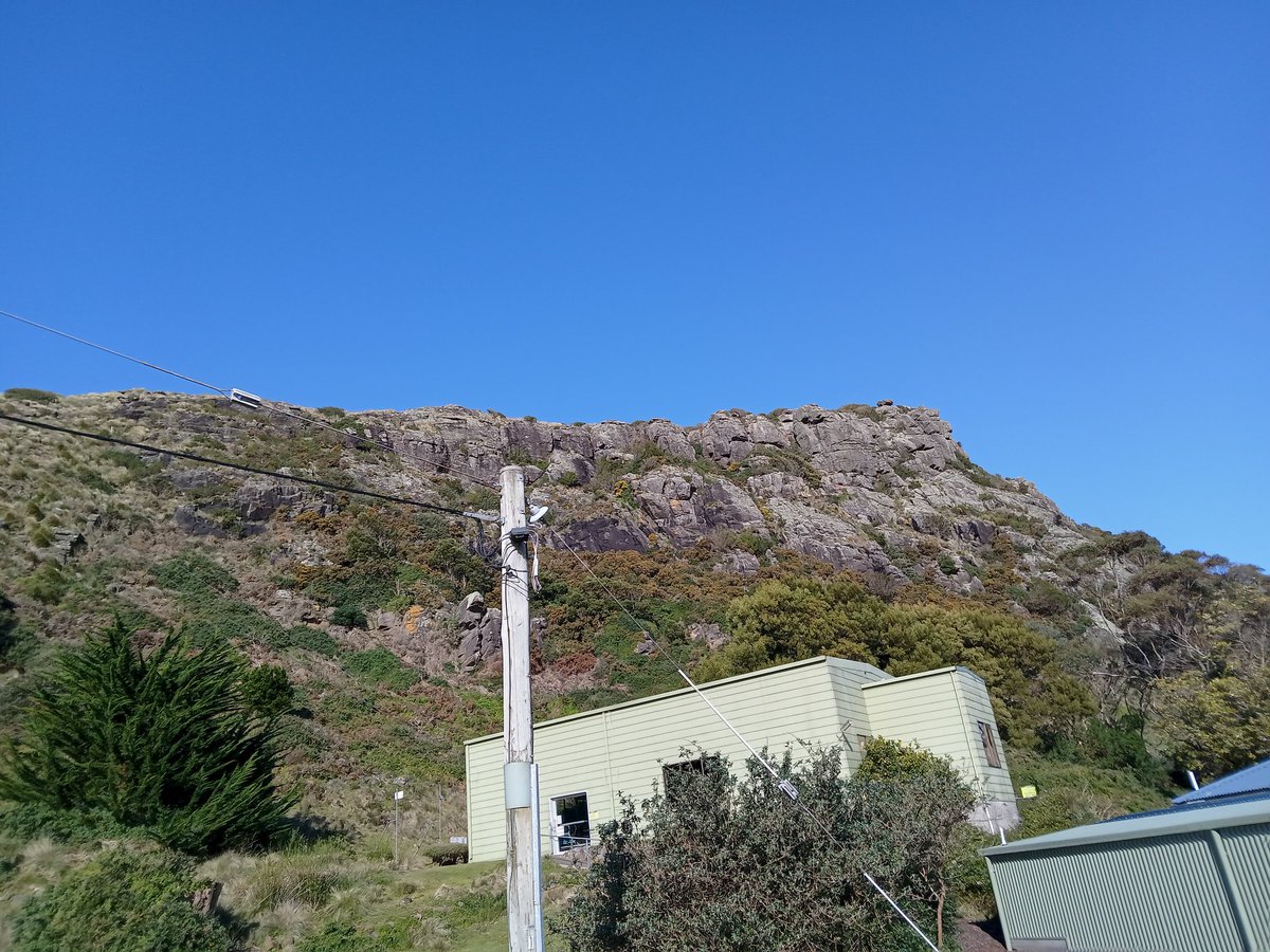 Jaroldy69's tweet photo. A couple of this did today.
#MapOfTassie
This Edge of the World.
Then the Nut. https://t.co/RF65ediuRG