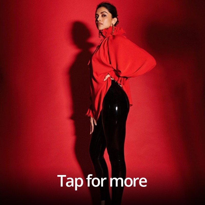 Charmboard's tweet photo. Pretty pretty Dippy!💖🖤
@deepikapadukone
#StayStarStyled #DeepikaPadukone #Outfit #RuffleCollarTop #RuffleTop #RedTop #Top #LeatherTrousers #BlackTrousers #Trousers #CelebrityStyle #CelebrityFashion #StyleInspo #CelebrityTrends #OutfitInspiration #CharmOn #ItAllBeginsHere