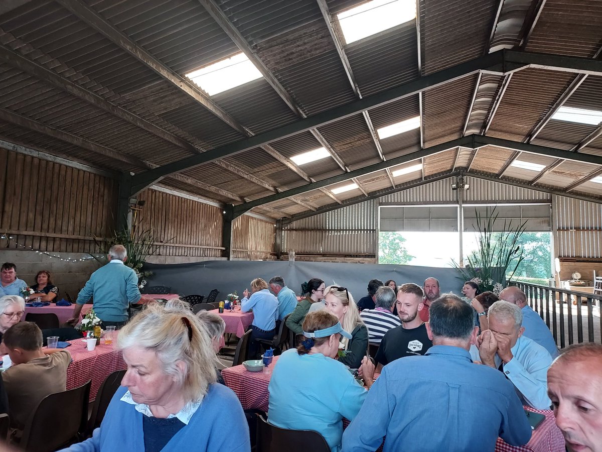 katiesummerfie2's tweet image. What a fabulously happy day attending the Border Leicester 25 years celebration open day. Fantastic sheep, Amazing food and lovely company  😊 #memorydays