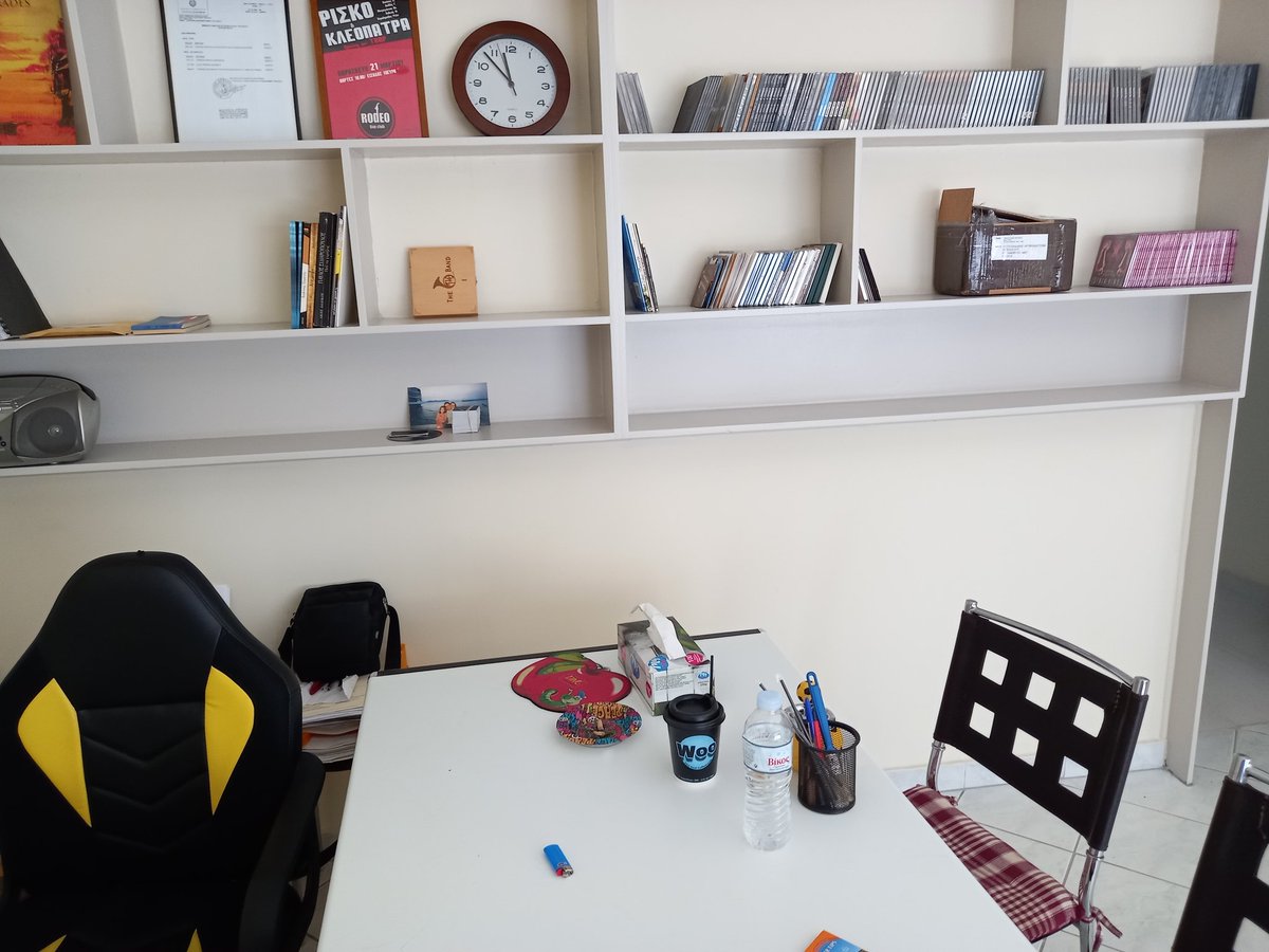ChalkiasFotis's tweet photo. new office, new era
#team4p https://t.co/neqHHPHJ4I
