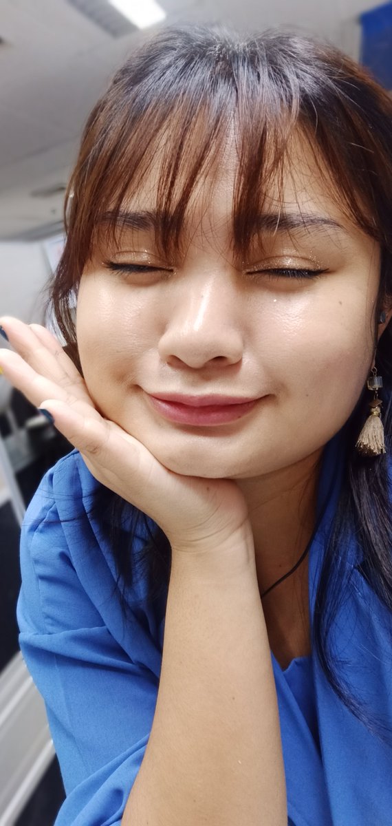 xxemxxi's tweet photo. Pagod na akong magswipe sa dating app. Benta ko na sarili ko dito. (Char)
Di man ako kasing ganda at galing ng bias mo, kaya kong magspazz kasama ka. 😂

#KPopMerchPH #wtsday6stuff #wtsgot7stuff https://t.co/RatUqBeIh3
