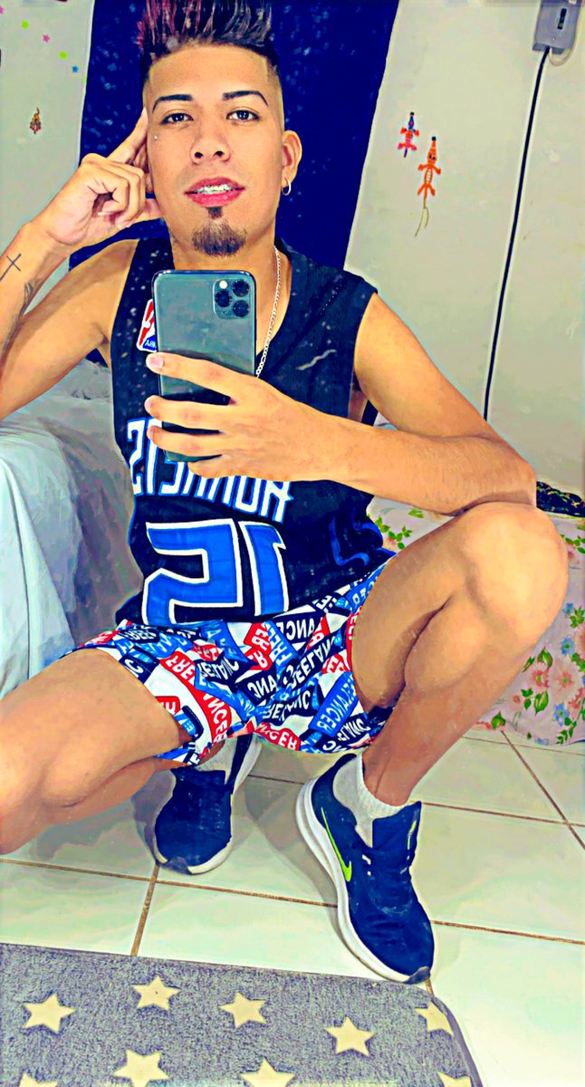 Brandon52903573's tweet photo. Así como me sale bien ser un 😇, me sale mejor ser un 😈 https://t.co/0WL2zuDcIA