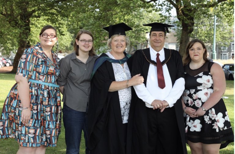 UWTSD's tweet image. This summer marked another fantastic chapter in UWTSD mature student Carol Connelly &amp;amp; her family’s learning journey - when she graduated from the University’s #PCET programme.

➡️ bit.ly/382TeTN

🎓Apply now. Start September.
bit.ly/3iNcpHL 

#YourTimeToLearn