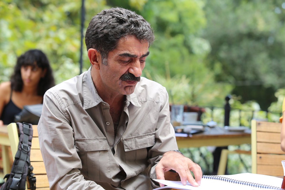 Pınar Deniz ve Kaan Urgancıoğlu’nun başrollerini paylaştığı, Ali Bilgin’in yönetmenliğini üstlendiği, Sema Ergenekon’un senaryosunu yazdığı ‘Yargı’dizinin oyuncuları sete çıkmadan önce okuma provası için bir araya geldi.
<a href="/yargidizi/">Yargı Dizi</a> yakında @kanald’de! #ayyapim #yargı <a href="/yargidizi/">Yargı Dizi</a>