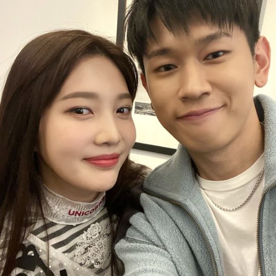 itchunnie's tweet photo. I JUST WOKE UP AND JOY AND CRUSH DATING ???!?? y'all look at them. https://t.co/Tt75ONKn2w