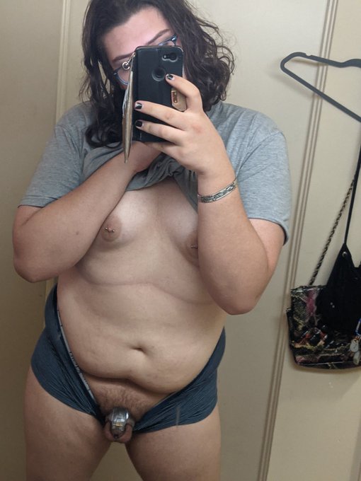 Tits out clits locked this is how I play video games https://t.co/rJ1WVOzGQQ