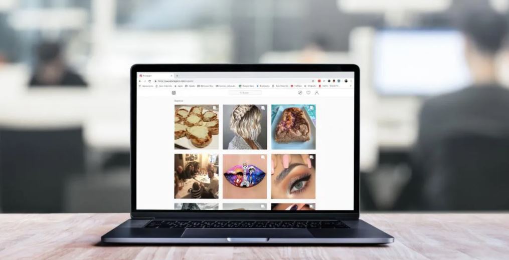 KemetCorner's tweet photo. 💡Si usas #InstagramWeb 📱 desde tu ordenador, ya sabrás que no puedes subir #contenido ni a #stories ni a una #publicación fija🤯.

😀Pero existe una forma sencilla de hacerlo...😀

📢¿Quieres saber cómo?👏

Vía @Metricool_es 

👉https://t.co/v5dz5D6UM4

#RedesSociales https://t.co/by0i6Q4qEh
