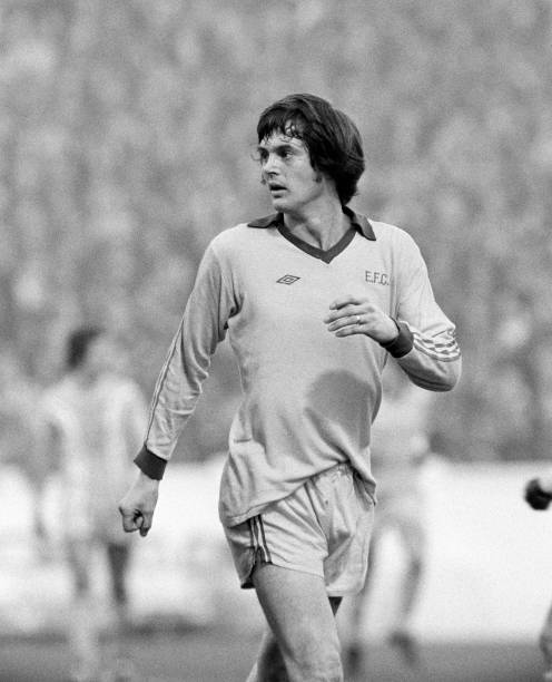 jamc1878's tweet photo. Duncan McKenzie #Everton pictured in action against Coventry City during the League Division One match at Highfield Road on December 11, 1976
#EvertonFC #EFC #UTFT #NSNO  
@bluekippercom @ToffeeWeb @nsno @EvertonBlueArmy 
@EvertonMusings @EvertonArentWe @EvertonHeritage https://t.co/tX4gclRWyp