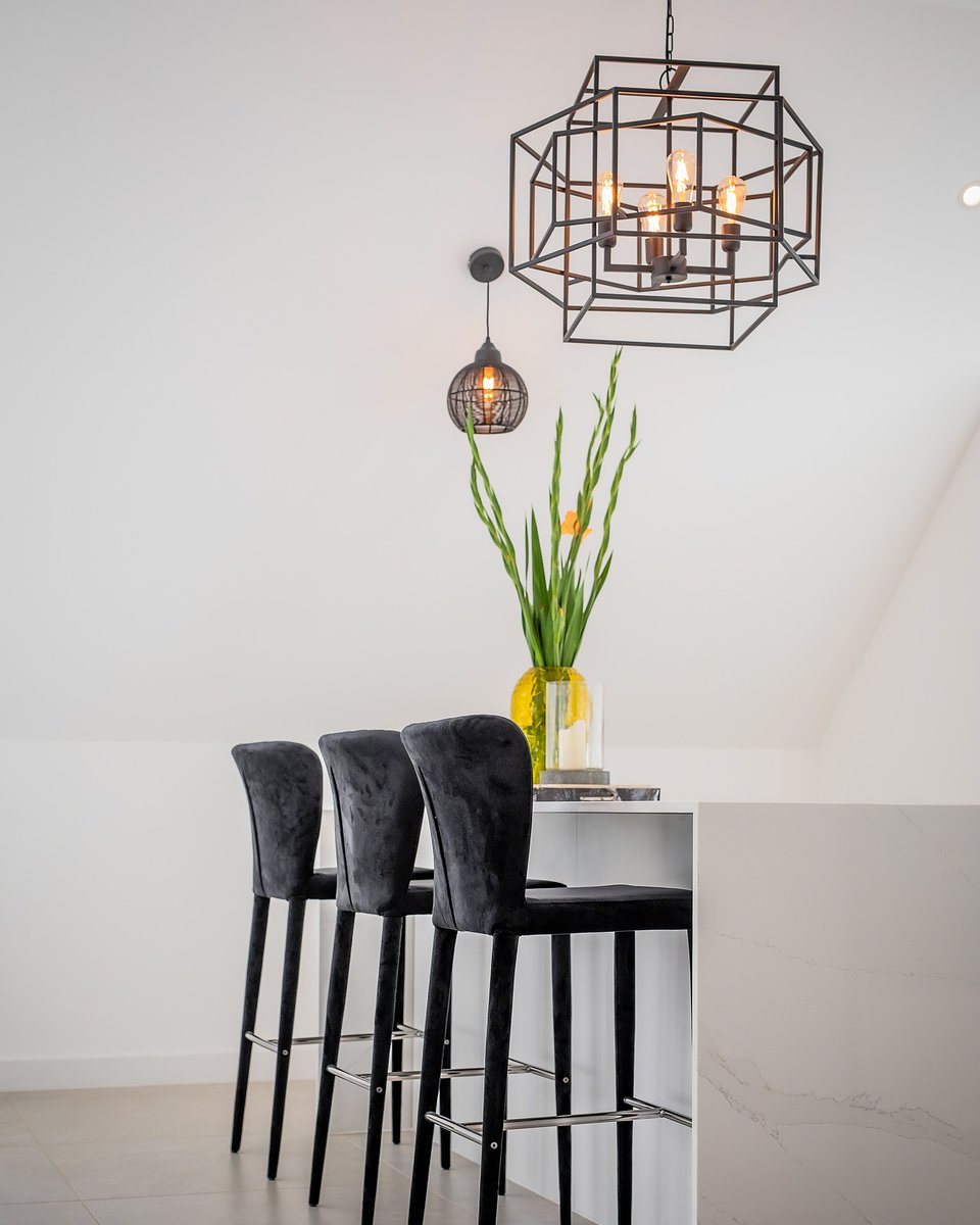 REIPMCR's tweet photo. Serve up cooked breakfast or enjoy a fresh coffee from Alderbank Resident's Club partner, California Coffee &amp; Wine at your kitchen island with family and friends.

Contact our local agents to view our show homes
Hibbert Homes - 0161 929 6922
or Gascoigne Halman - 0161 929 1500 https://t.co/0qjB29fAOw