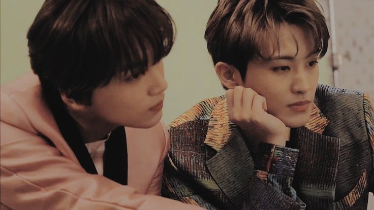 hazealmaguri's tweet photo. ✨ MARKHYUCK ALTERNATIVE UNIVERSE✨

; 𝐒𝐞𝐦𝐢𝐜𝐨𝐥𝐨𝐧

Cerita Mahes dan Haresh yang entah akan berakhir dengan sebuah titik atau masih ada tanda koma di antara cerita mereka. https://t.co/iolgzOhchS