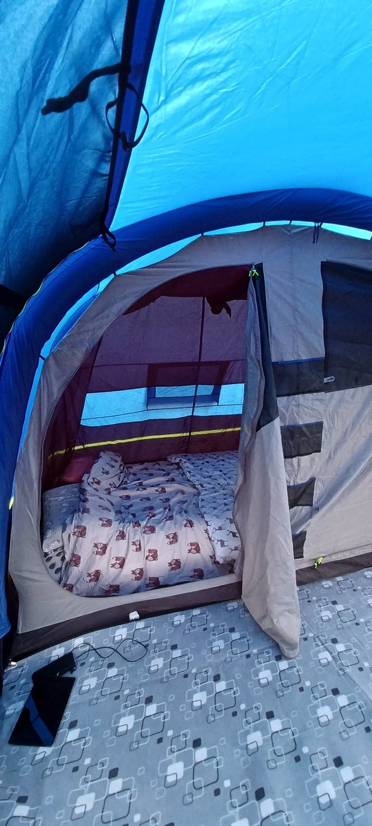 Rachh666's tweet photo. #camping #campinglife go big or go home.💪 https://t.co/QN0H2GPBfi