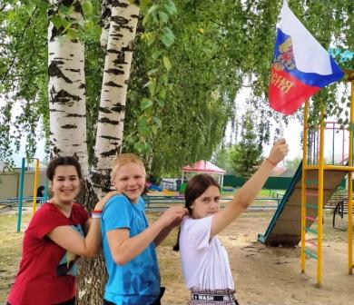 srcnes1's tweet image. #mspno 22 августа в нашей стране отмечается День Российского флага. С воспитанниками проведено тематическое мероприятие, посвящённой этой дате, целью которого являлось  закрепление (уточнение) знаний символического значения флага и его цветов, воспитание чувства патриотизма