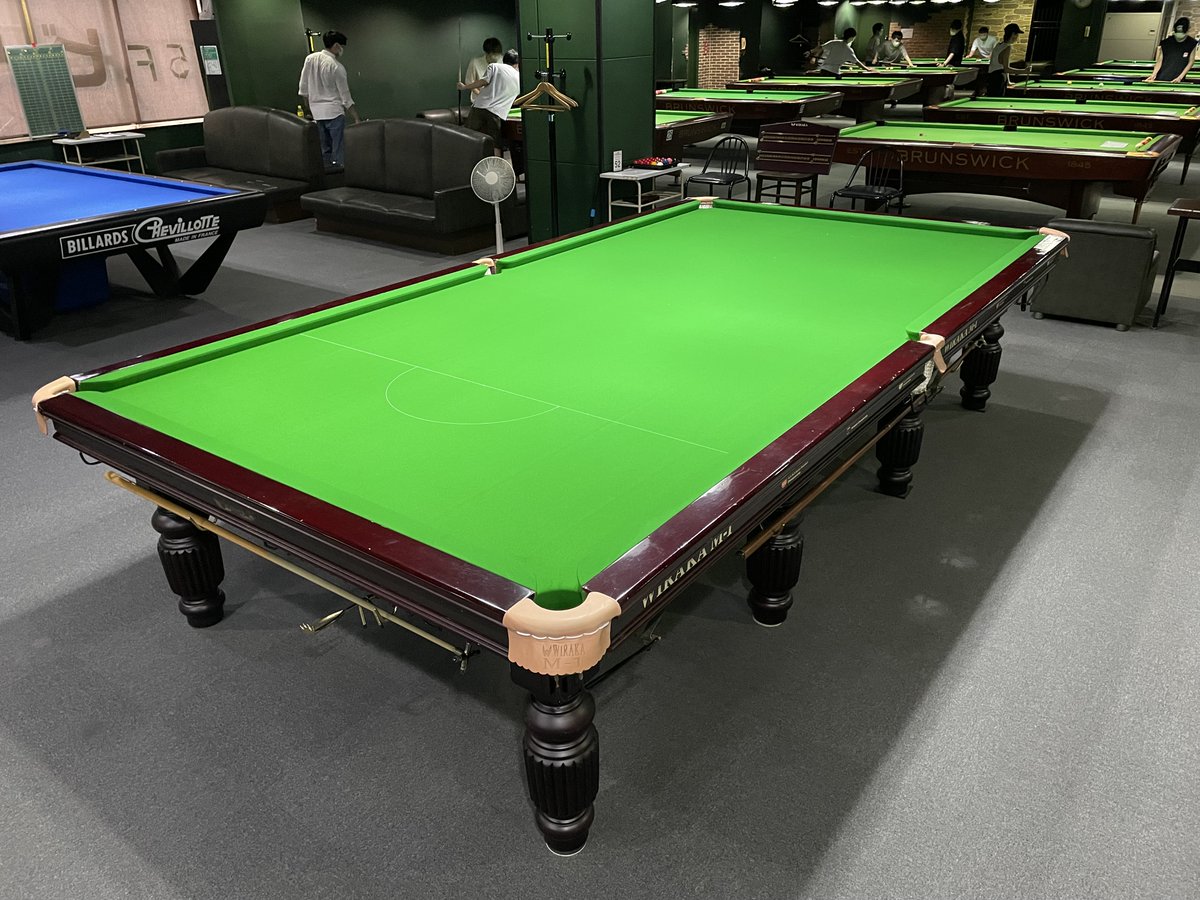 billiards_rosa's tweet photo. 【お知らせ】
本日、スヌーカー台(1台/52番台)のラシャ交換が完了いたしました😊
是非、新ラシャでプレイしてみてください😃
※手球を無理に強く撞いたり、ラシャを傷つける行為等はご遠慮ください。よろしくお願いいたします。
#スヌーカー #WIRAKA #ロサ https://t.co/1578ttJbga