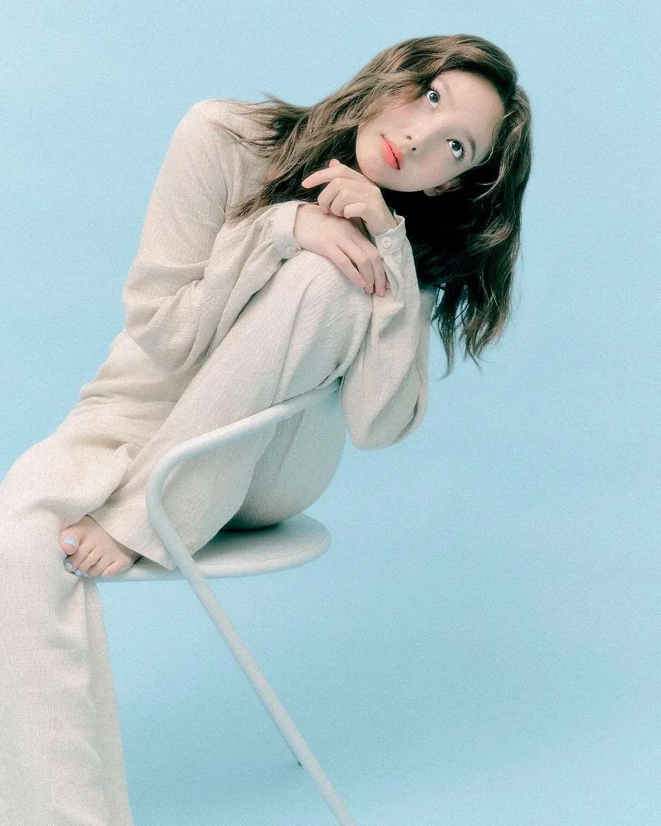 twicebot_'s tweet photo. 210823 twicetagram update [4P]: https://t.co/X7gsZH47Cx

☁️☁️☁️

@/ellekorea @/biotherm.kr

#TWICE #트와이스 #Taste_of_Love https://t.co/ISRYd63ws1