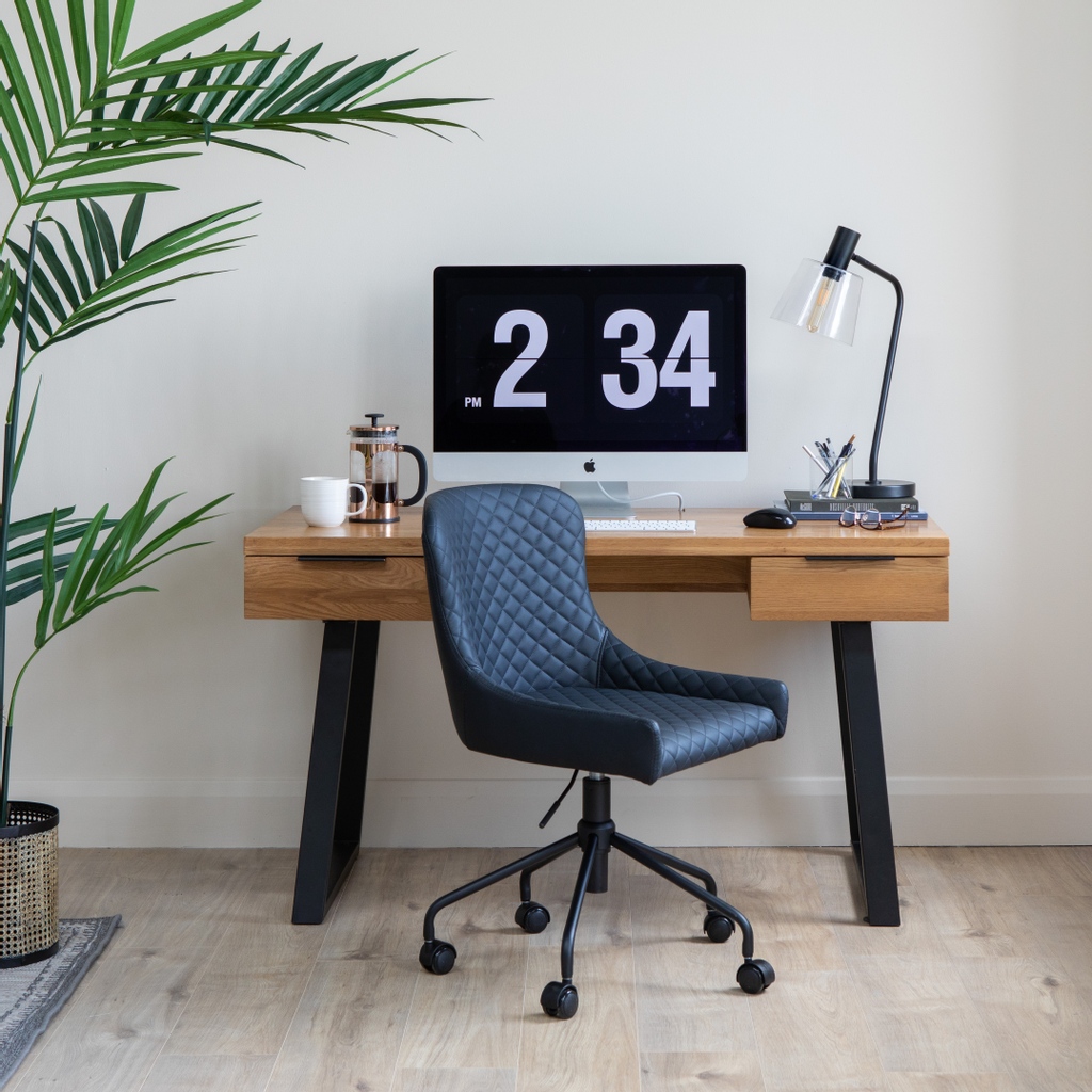 Swing into the New Week with our Brand New Ottowa Swivel Chair 🌪️

The new Ottowa Office chairs are available in 2 colours 💺

Shop the Look:

Desk Chair: Ottowa
Desk: Mila
Lamp: Chicago

Check it out by clicking the link below👇

ezlivingfurniture.ie/black-faux-lea…