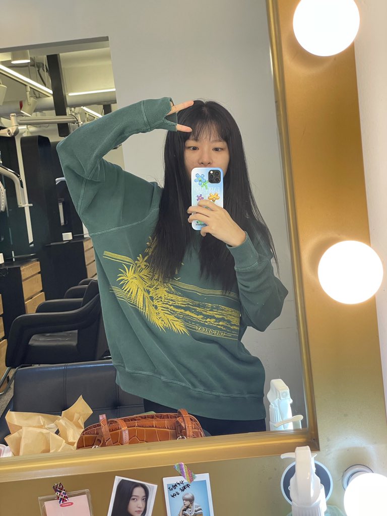 BLACK HAIR SEULGI IS BACK!!!