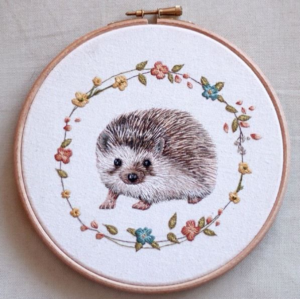 womensart1's tweet photo. Emillie Ferris, contemporary English embroidery artist #WomensArt https://t.co/wlgDA6qPvj