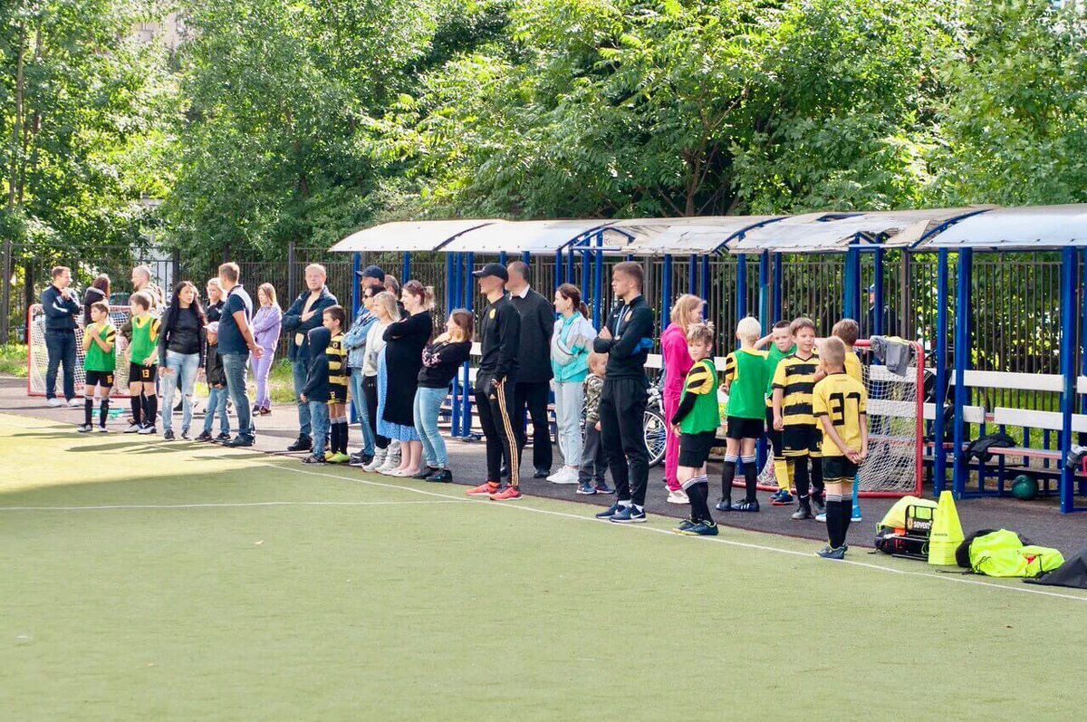 В день флага организовали мастер-класс и турнир по футболу для жителей Приморского района. #выборы2021 #задворовыйфутбол