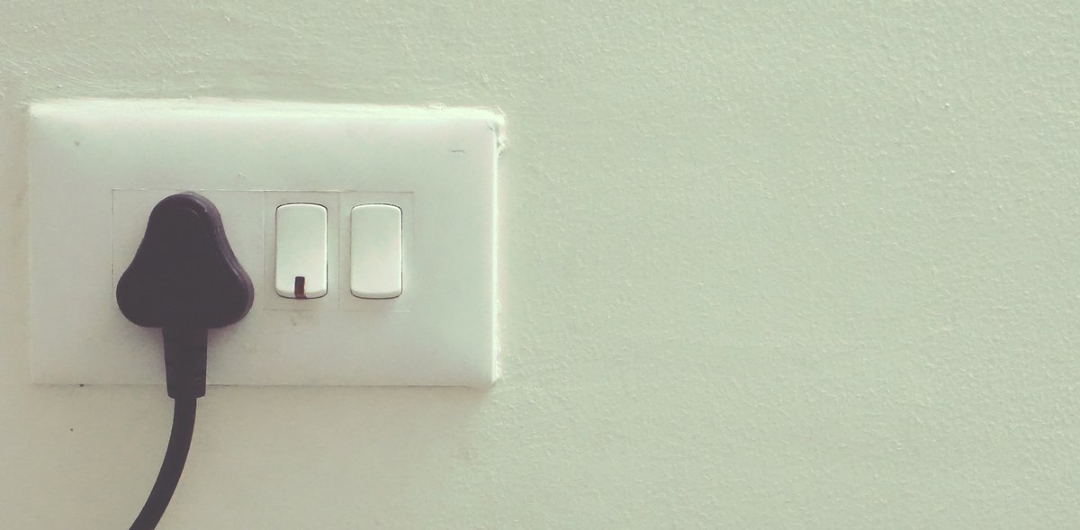 There are certain tell-tale signs for your home having wiring problems - our blog explains a few: bit.ly/3sRB8xH 🔥
 #electricaldanger #electricalsafeyy #wiringproblems #wiringregulations #electricalcourses #electricaltraining #trainingcourses #trainingcentre
