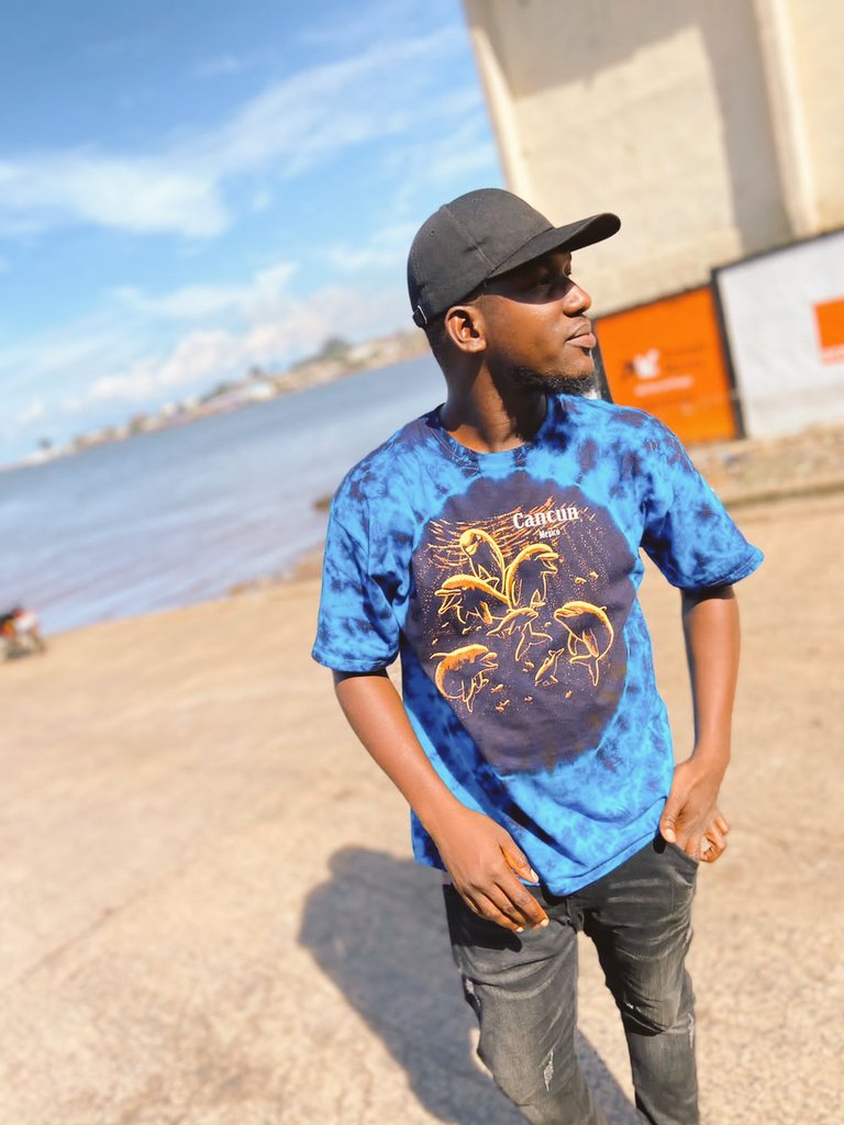 QandEEnt's tweet photo. @ExoDonOfficial on the move 
#SaloneTwitter #Afrobeat #TrendingNow https://t.co/rV8NMJ85Fi
