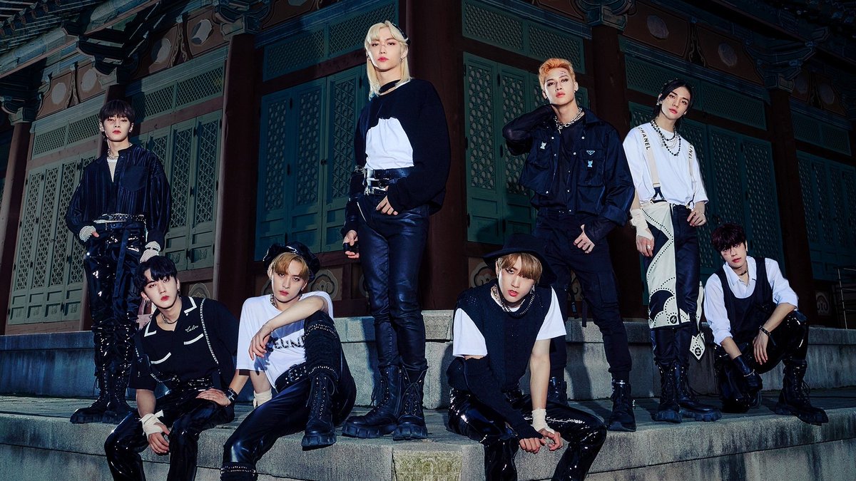 Stray kids кириллизация. включи stray kids thunderous. Stray kids(스트레이 키즈) - thunderous(소리꾼). 소리꾼 (thunderous) stray kids (스트레이 키즈) служат. Stray kids thunderous фотосессия.