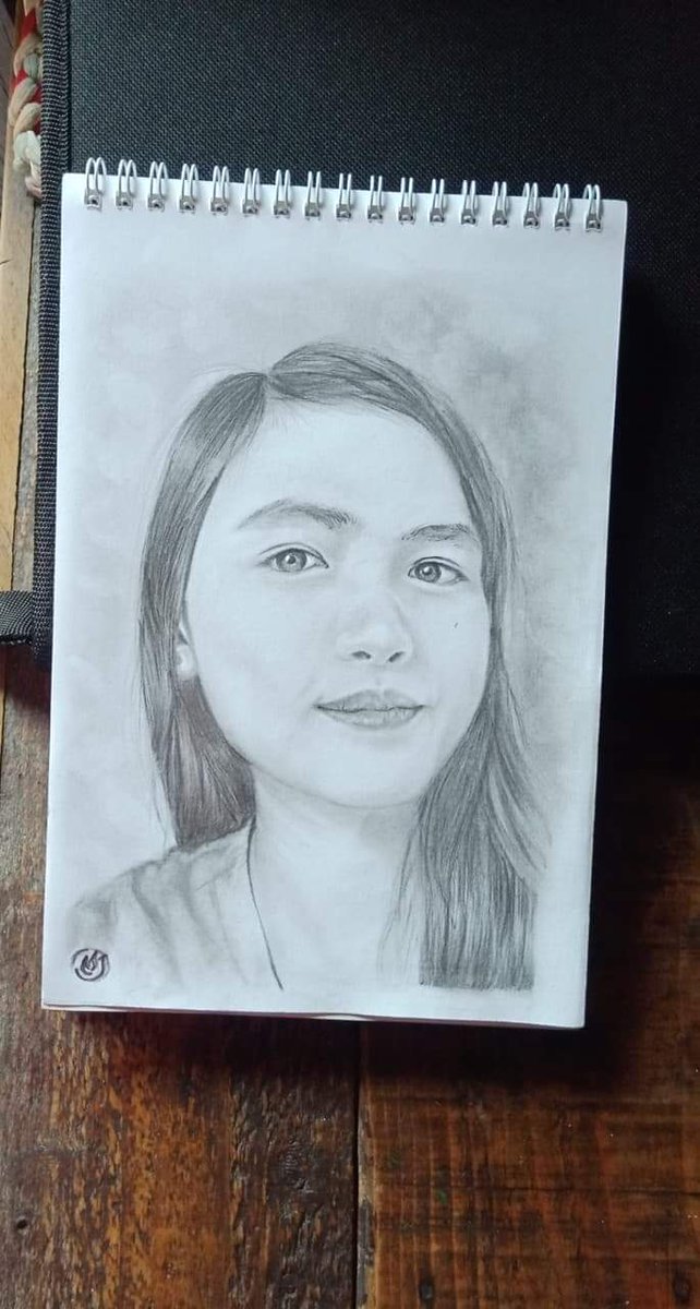 EdiezcaMike's tweet photo. 2nd #Commissioned Drawing_Year 2020

** | Graphite on Sterling Sketchpad | **

FB Page: MIKE EDIEZCA (@ Mike Galleria)
YouTube Channel | TikTok | Instagram: MIKE EDIEZCA https://t.co/bgMZOEJVoH https://t.co/Bh2VFMbhnt