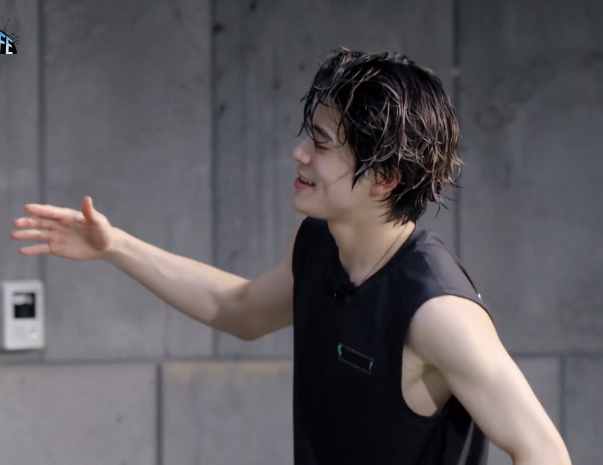 ً (@jjhlooks) on Twitter photo 