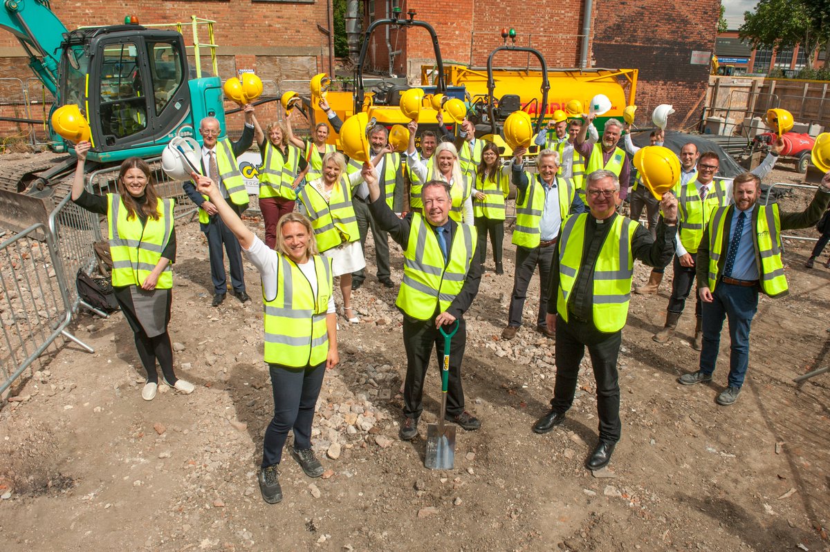 Last week we had the pleasure of hosting the official groundbreaking on-site at King's Quarter. We were joined by a range of guests all as excited as we are about the regeneration of Gloucester City. Read the full story here: egcarter.co.uk/news/ground-br…