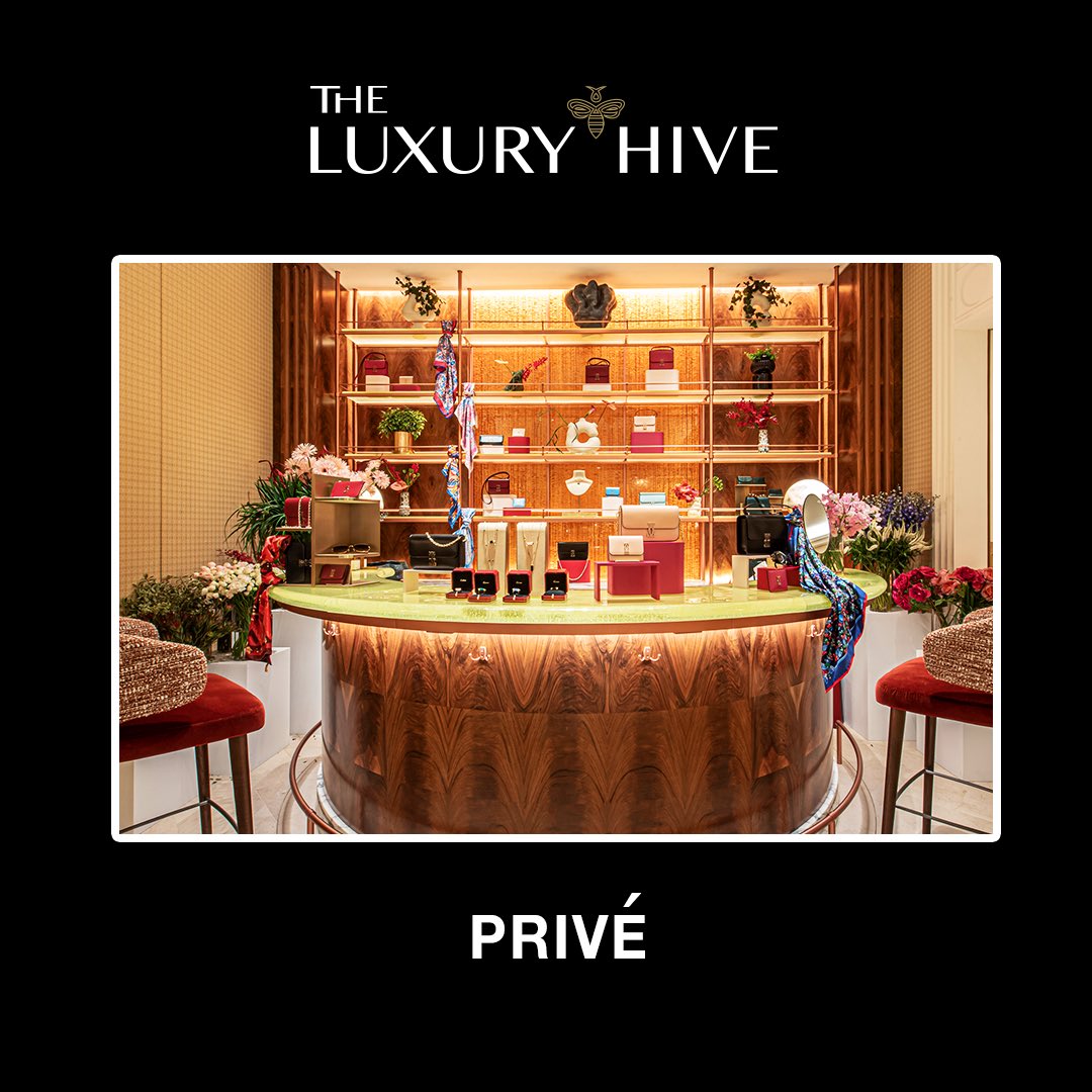 theluxuryhive's tweet photo. TLH proudly curated the Cartier Rendez-Vous, held at the Salon Privé of the Maison’s flagship Dubai Mall boutique. The Salon Privé complemented the beauty of the Maison’s creations, providing chic, sophisticated surroundings in which guests could feel “at home with Cartier” https://t.co/h3Vkkby8GV