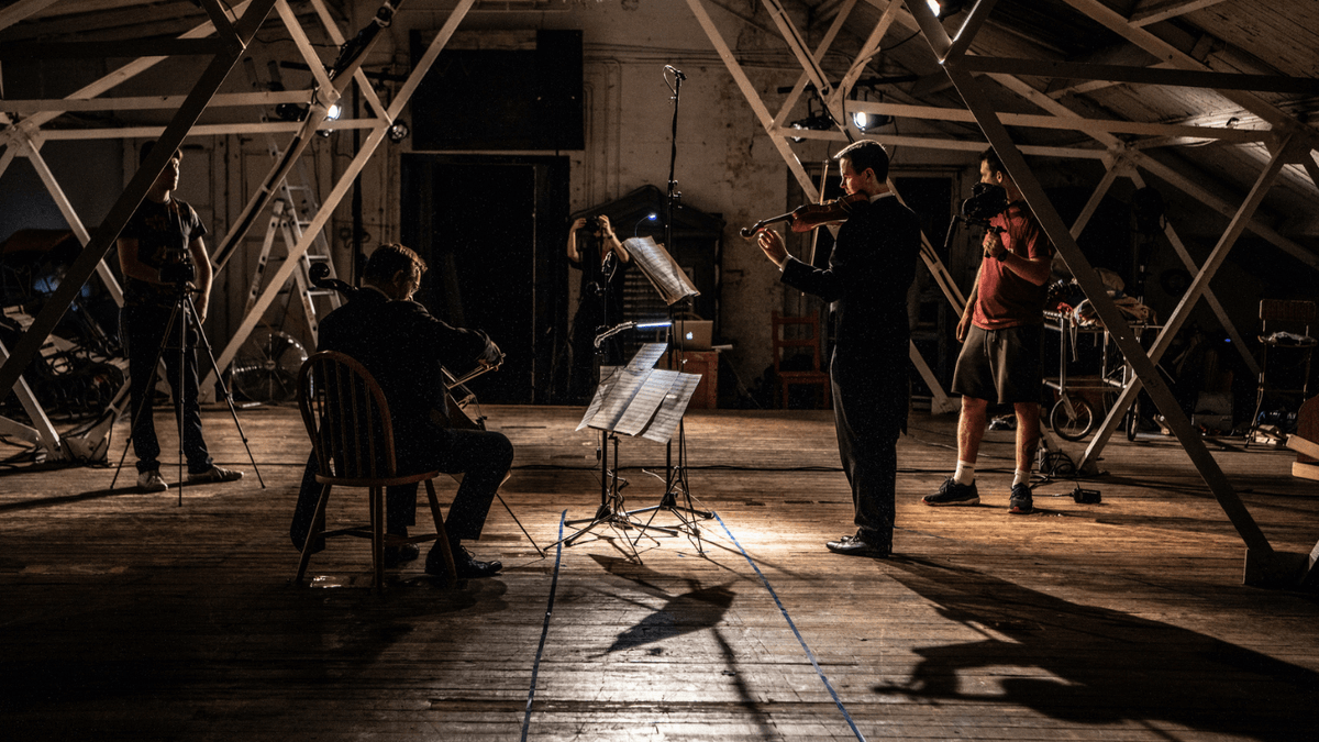 Online concerts have enabled musicians to perform from unique and unusual venues. From barns to grand cathedrals.

Here's our roundup of interesting venues: 

onjam.tv/insights/onjam…

What's the most unusual venue you've performed at?