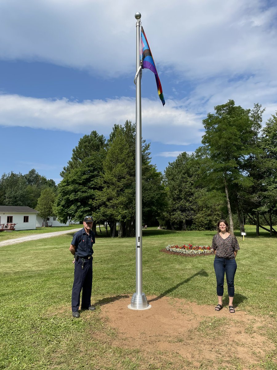 PiedaChurchill's tweet photo. First flag raising for new flagpole at the Pasadena Field Station! Raising the Pride flag to celebrate Public Service Pride Week.@CFS_Science_ATL https://t.co/SK1GdAV556