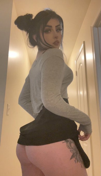 Watch Ashley Banks🧸's leaked NSFW photo on TwXstars